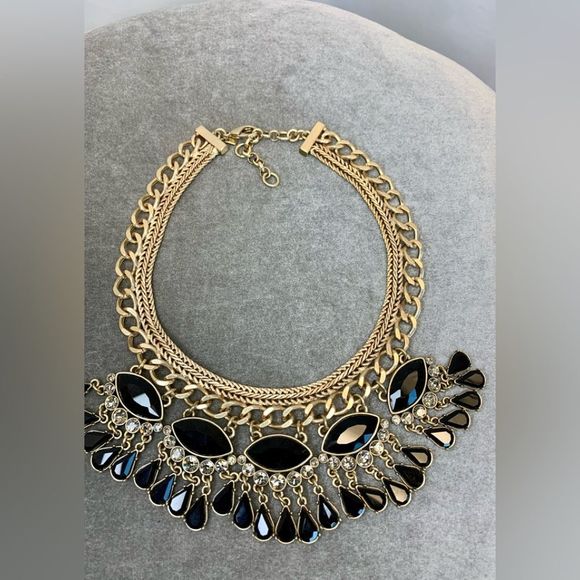 Banana Republic Black and Gold Crystal Necklace - Picture 6 of 6
